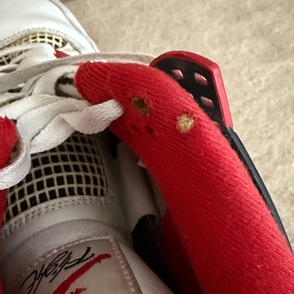 Authentic | 🔥 Fire Red Jordan 4 - Picture 15 of 17